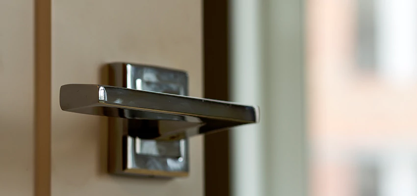 Door Lever Knob Repair in Pleasure Point, California