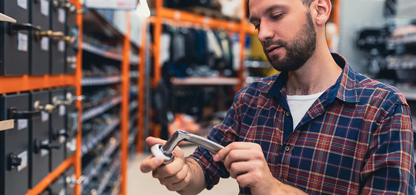 Locksmith For Retail Stores Lockout Services in Pleasure Point, California