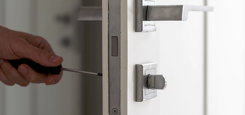 Key Programming Locksmith Open Now in Pleasure Point, California